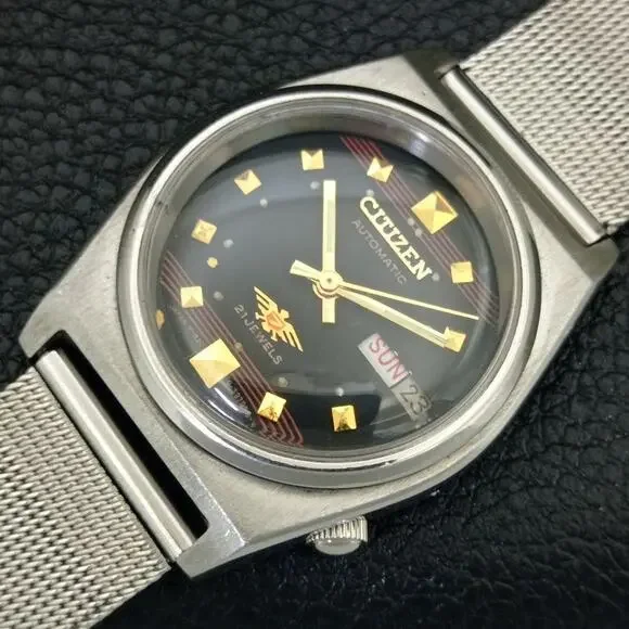 Vintage 1981 Citizen Automatic Mens Silver Watch W/daydate & Red accents